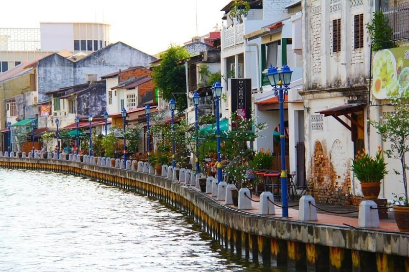 A Guide to Malacca for Incredible Street Food and More