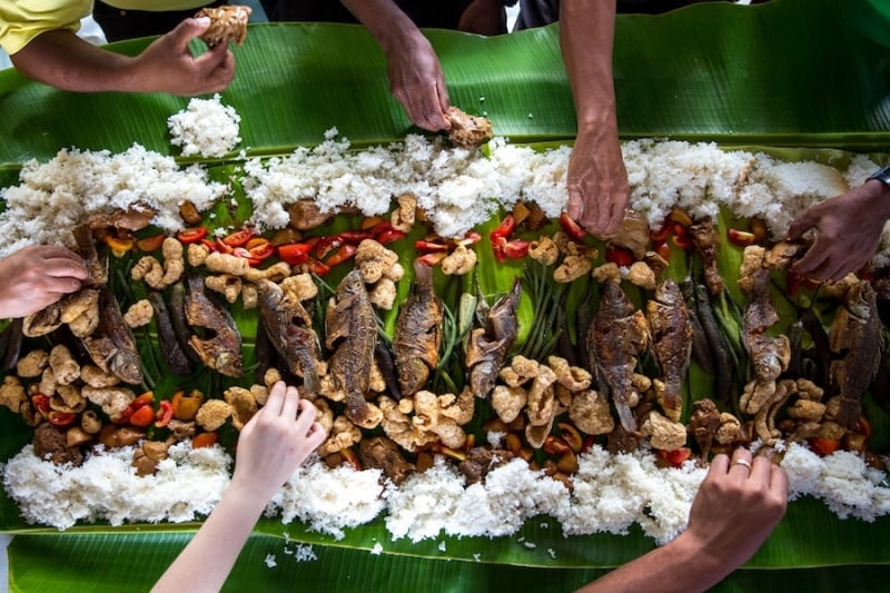 Things not to do in the Philippines: Avoid Filipino food