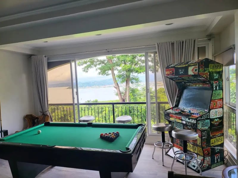 subic airbnb games
