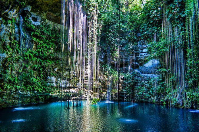 Hồ bơi tự nhiên: Ik Kil Cenote, Mexico