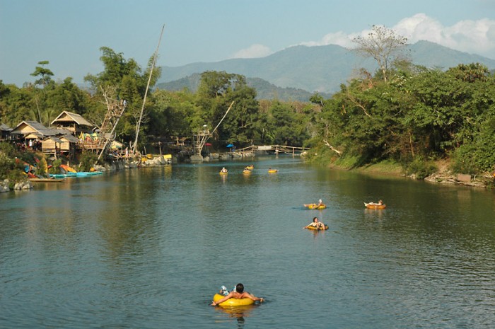 chơi gì ở Vang Vieng