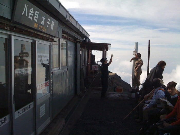 climbing mt fuji