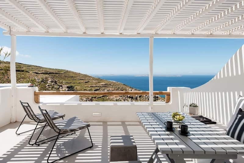 17 Best Airbnb Homes in Greece 