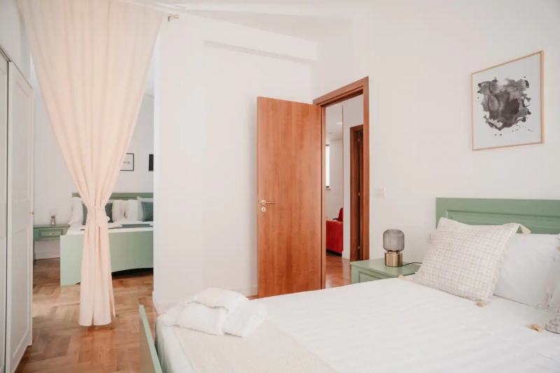 Airbnbs in Naples