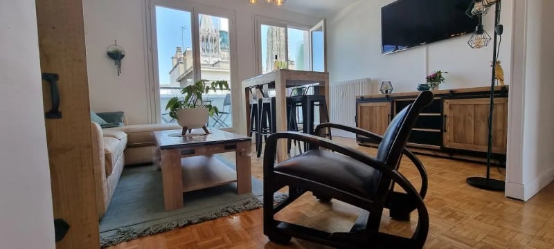 beautiful and top floor Airbnbs in Rouen