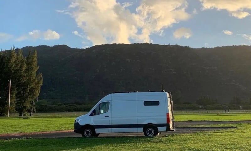 beach house airbnb van hawaii