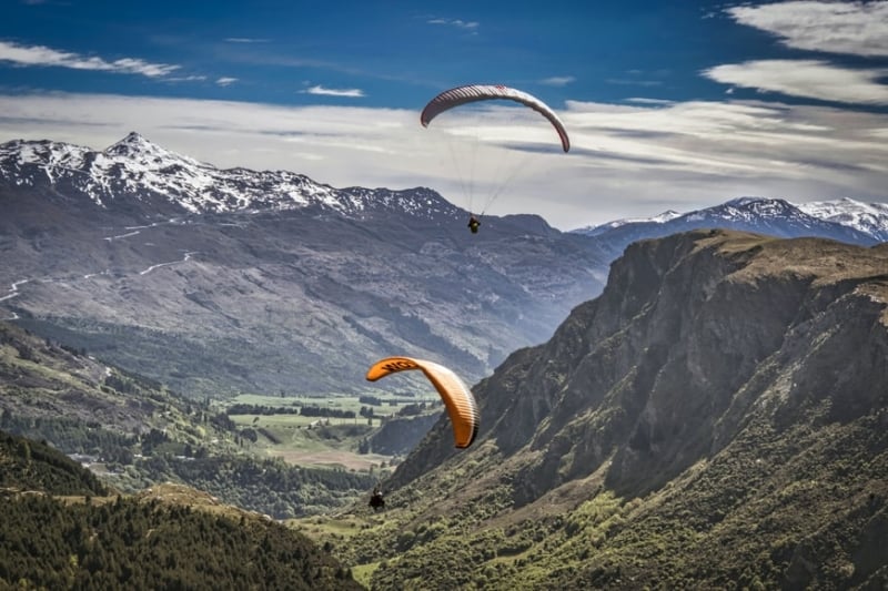 swiss alps skydiving