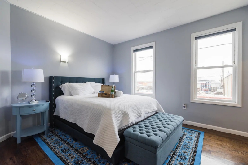 cozy Airbnbs in Newark