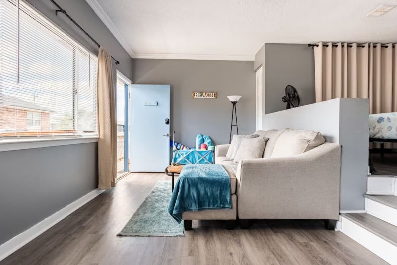 retro Airbnb stays in Okaloosa Island