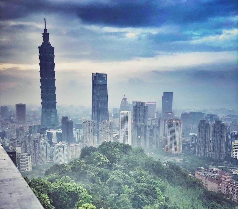 taipei 101 from elephant mountain