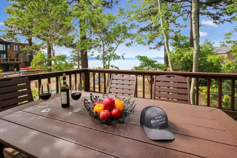 Airbnbs in Lake Tahoe lakefront