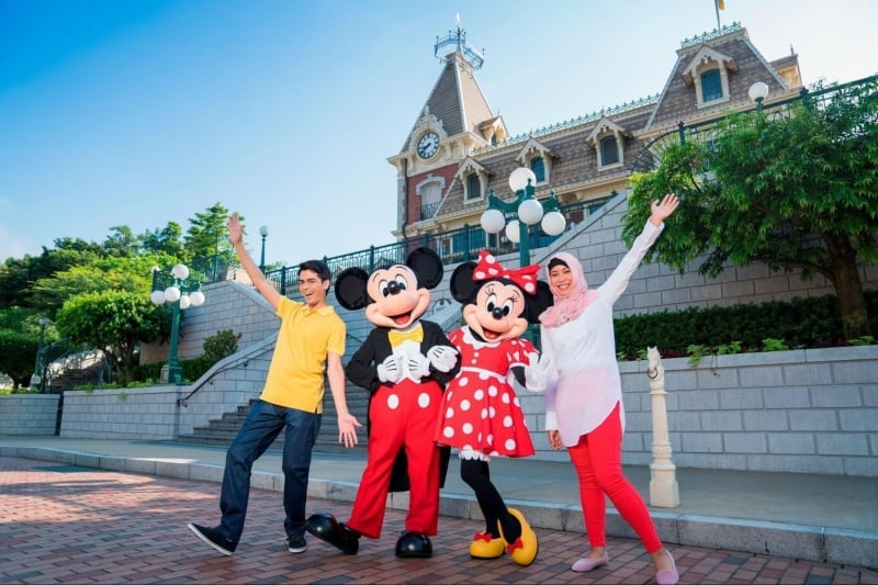 hong kong disneyland hong kong travel guide