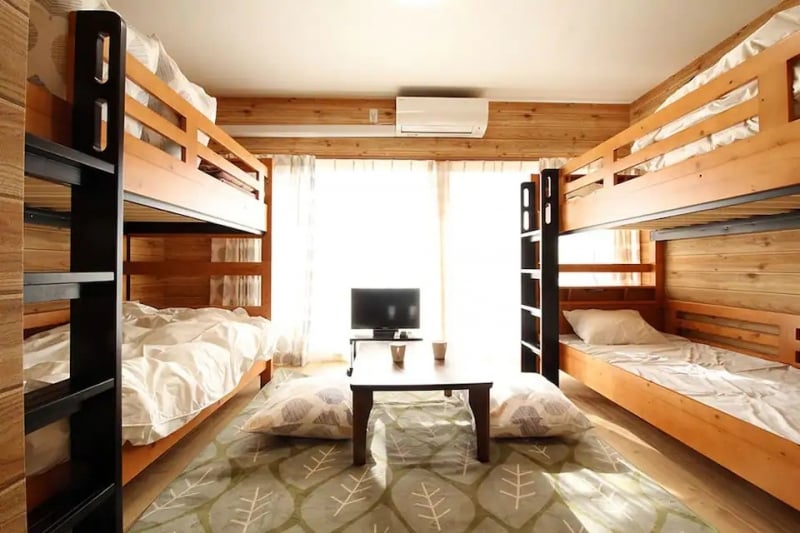 nagoya airbnb sun-bathed dwelling bunk beds