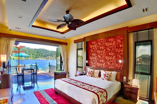 1-for-1 One Room Night at Gayana Marine Resort with HSBC