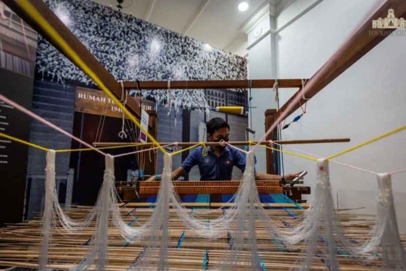 johor weaving gallery