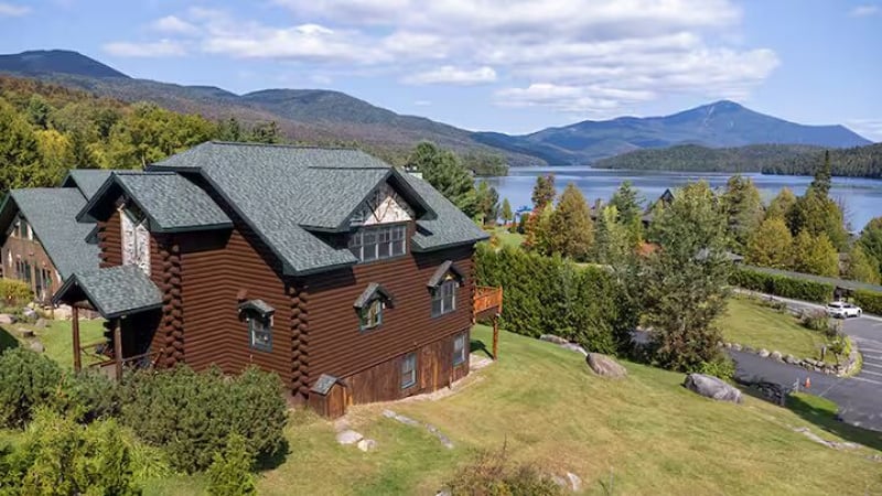 Airbnb stays in Lake Placid with mountain and lake views