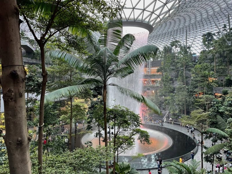 Rain Vortex Jewel Changi Airport