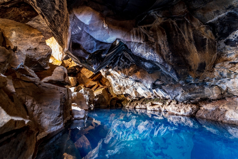 grjotagja lava cave things to do in iceland