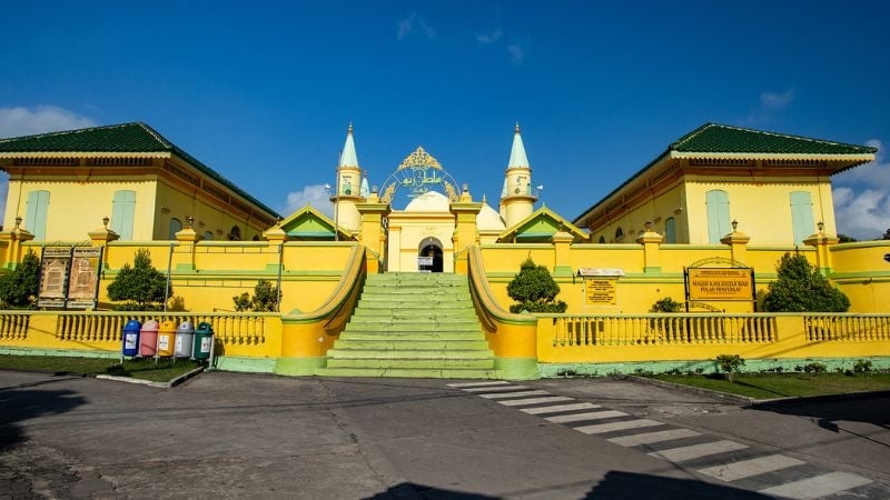 golden mosque