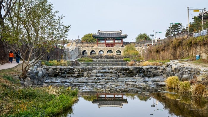 hwaseong fortress