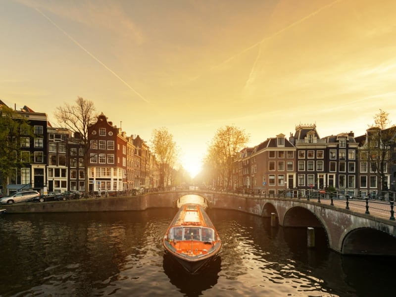 Canal cruise in Amsterdam, things to do Amsterdam