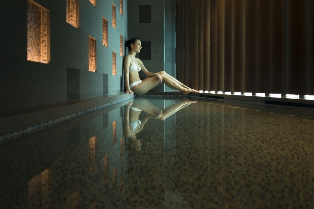 Relax and Revive in The-Ritz Carlton Millennia Singapore