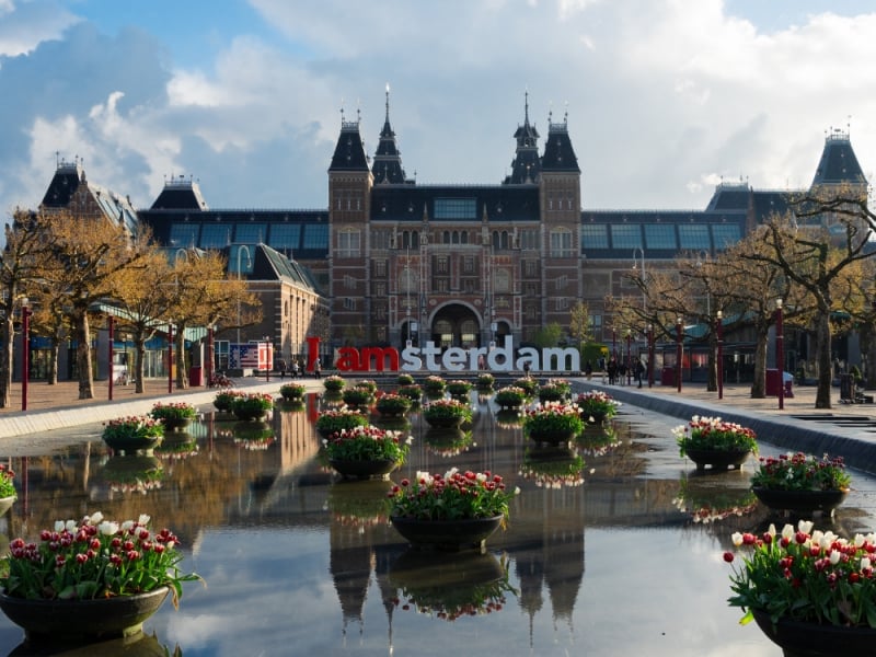 Museumplein square 