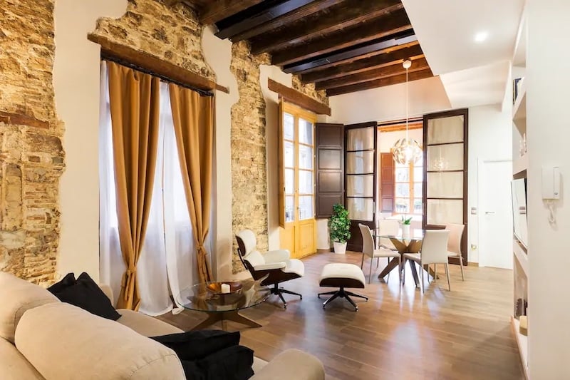 Best Airbnb Apartments in Barcelona