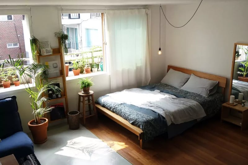 Seoul Airbnb