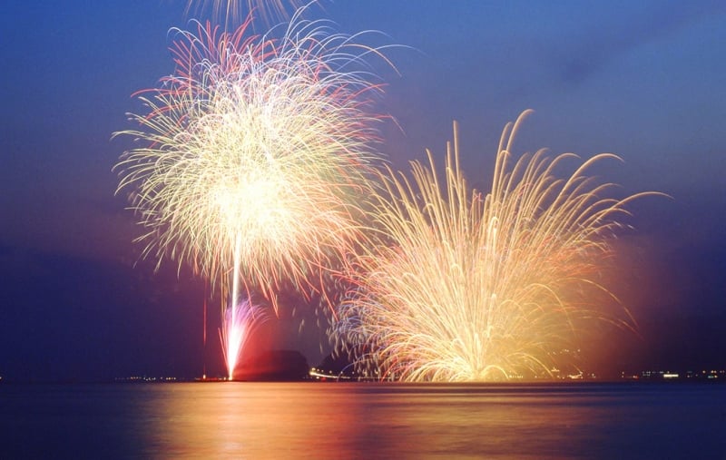 kamakura fireworks festival