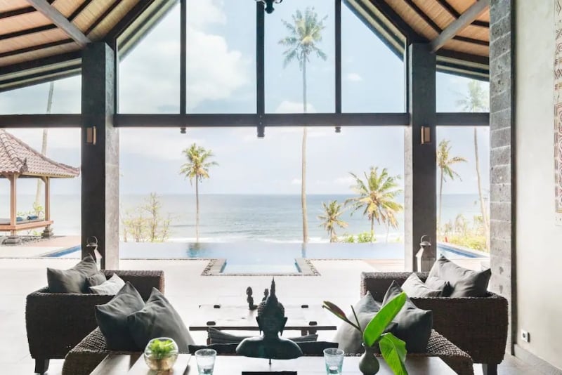 beach house airbnb bali