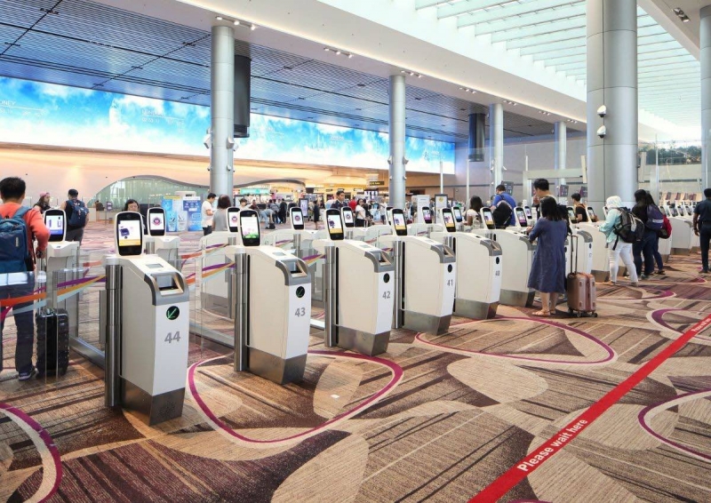 changi airport automated lanes singapore