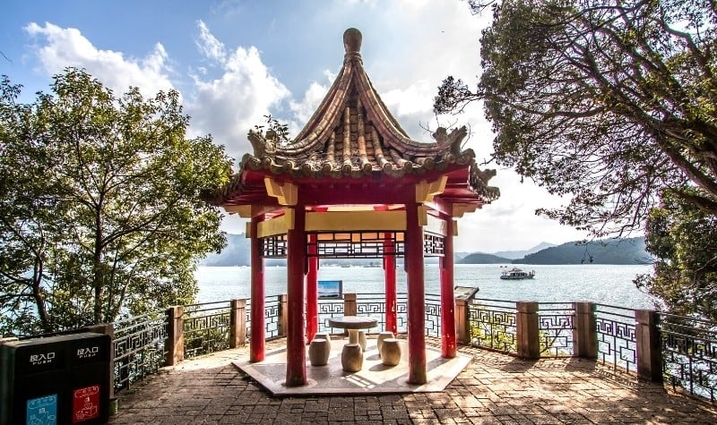 sun moon lake