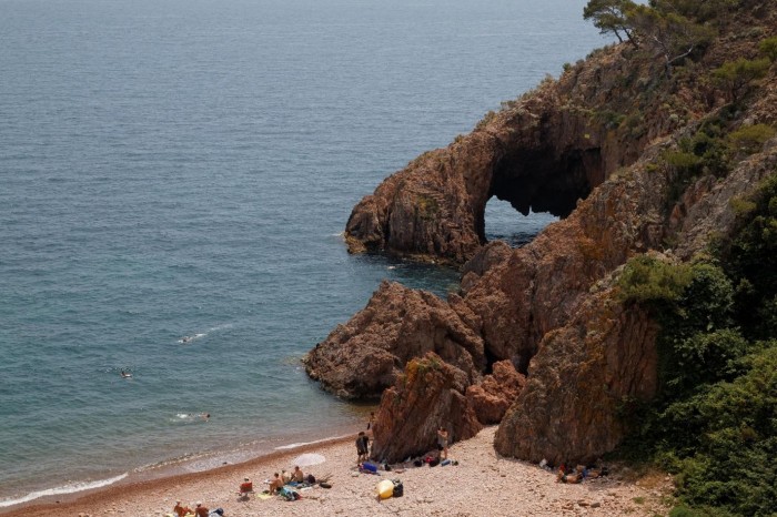 stunning beaches southern france