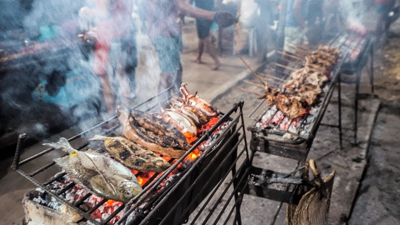 restaurants in siargao: mama's grill