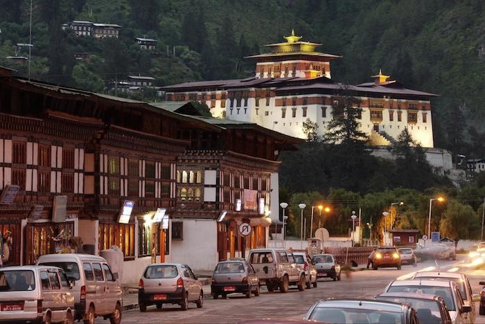 paro dzong bhutan