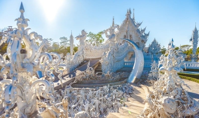 Temples in Southeast Asia: Wat Rong Khun