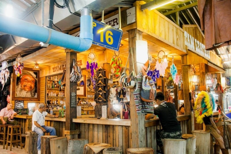 phuket naka market
