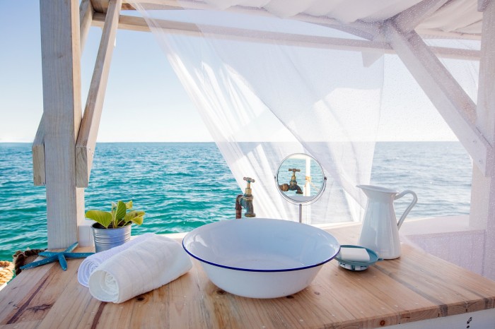 floating bedroom basin