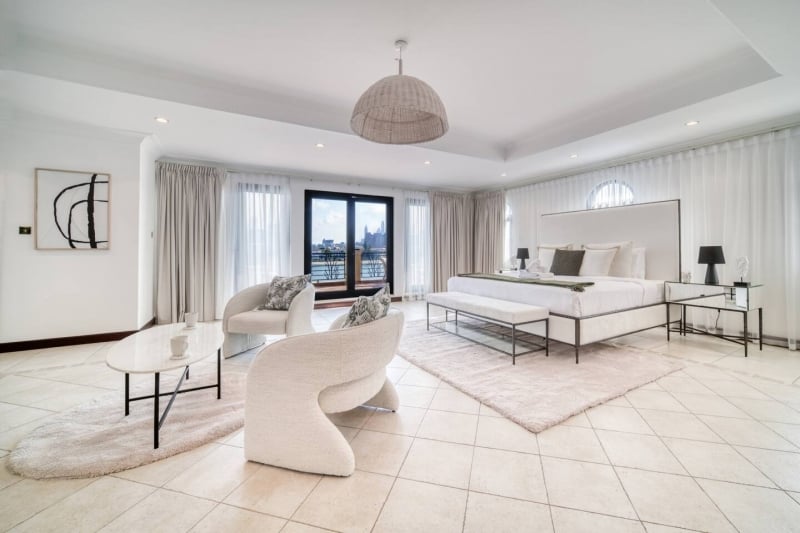 Airbnb in Palm Jumeirah 