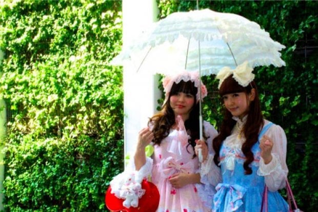 10 Weird and Wacky Things to Do in Japan