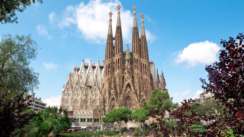 sagrada familia in the day