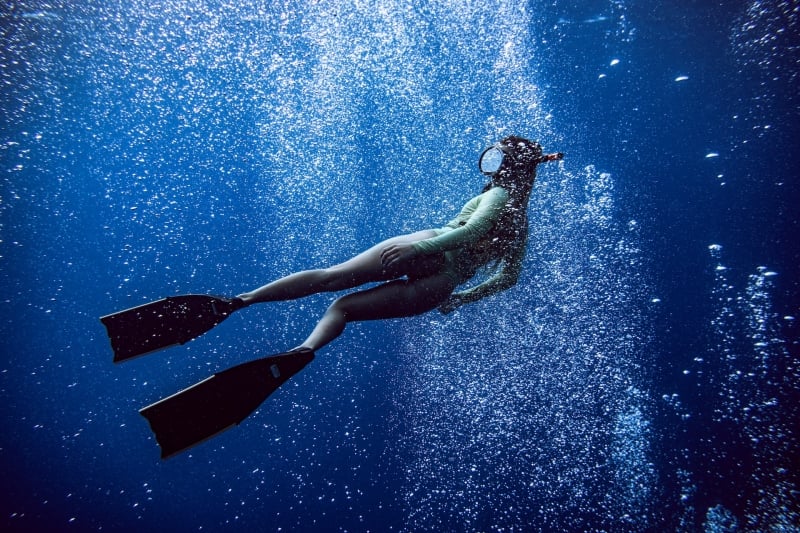 freediving underwater