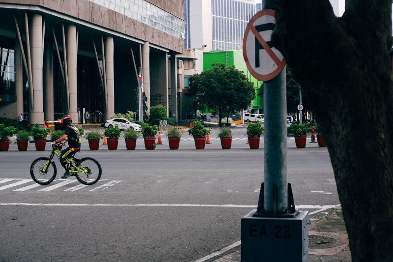 biking alone things to do in manila