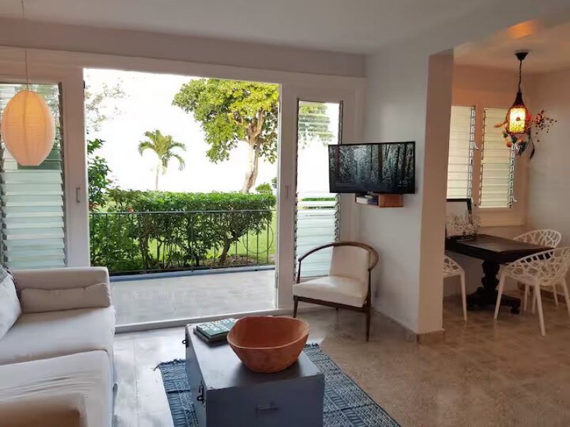 oceanfront Airbnbs in Ocho Rios