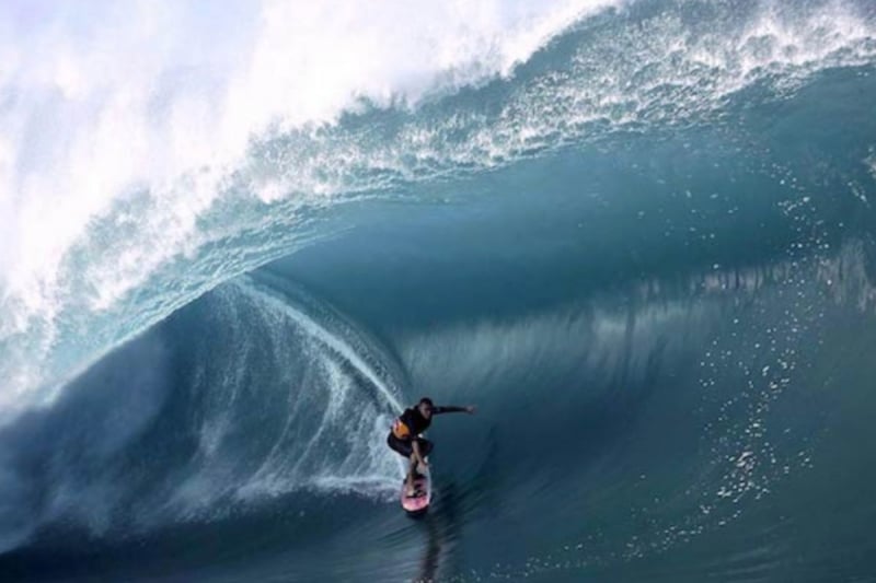surfing hainan