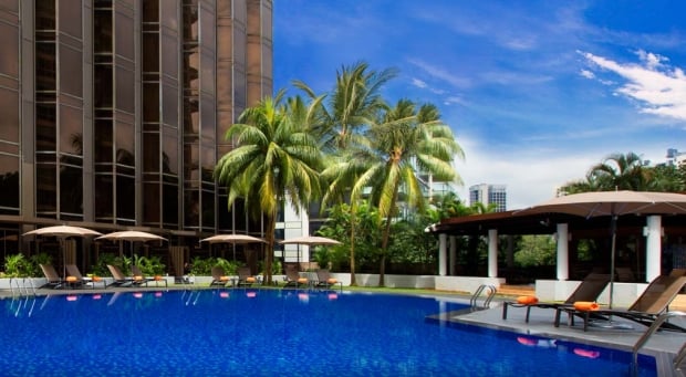Hot Escapes - Last Minute Deal with 15% Savings in Sheraton Towers Singapore