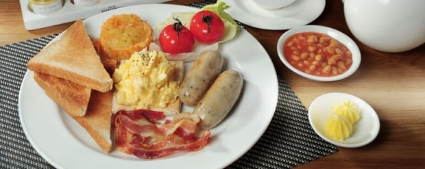 Breakfast on Us Offer in Singapore Marriott Tang Plaza Hotel