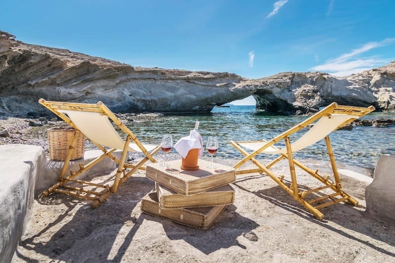 17 Best Airbnbs in Greece for Your Dream Getaway