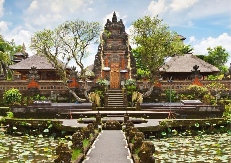 Bali towns: Saraswati Temple